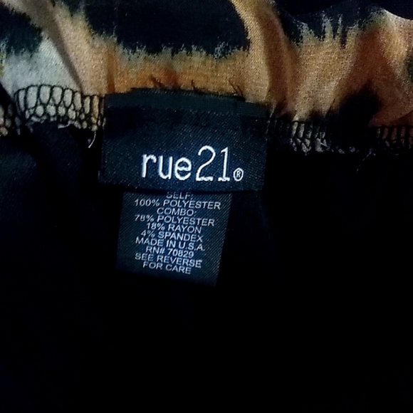 Rue 21 Cheetah Print Halter Dress Size Medium - Picture 4 of 4